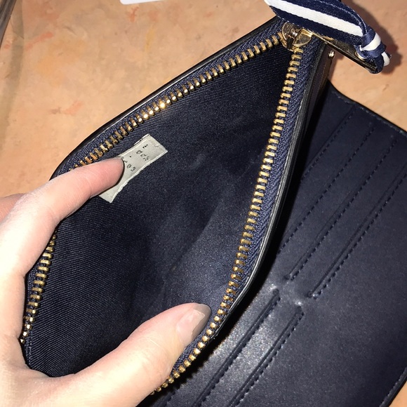 Wallet - Picture 4 of 5